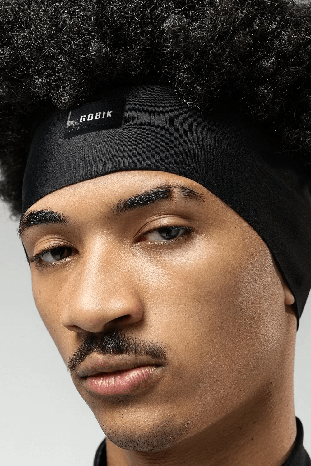 Gobik Frontline unisex thermal cycling headband in Black – alternate product view