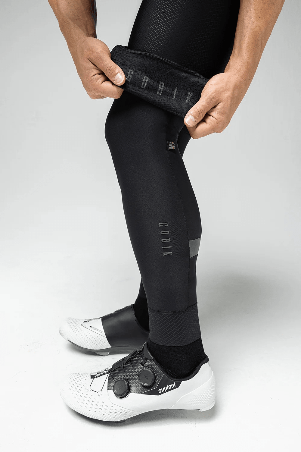 Gobik Kaba unisex thermal leg warmers in Pitch Black – alternate product view