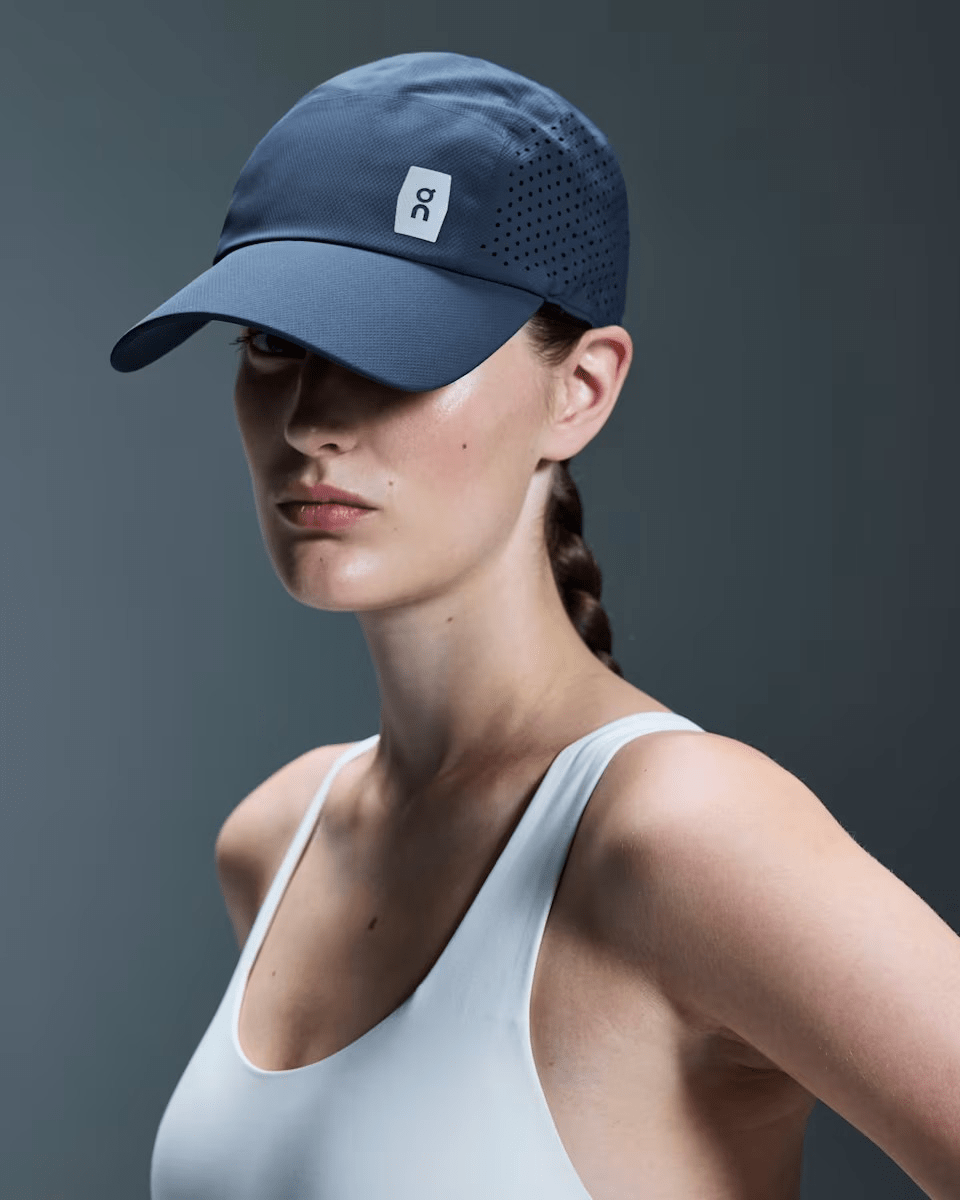 On Lightweight Cap Navy running cap – alternate product view