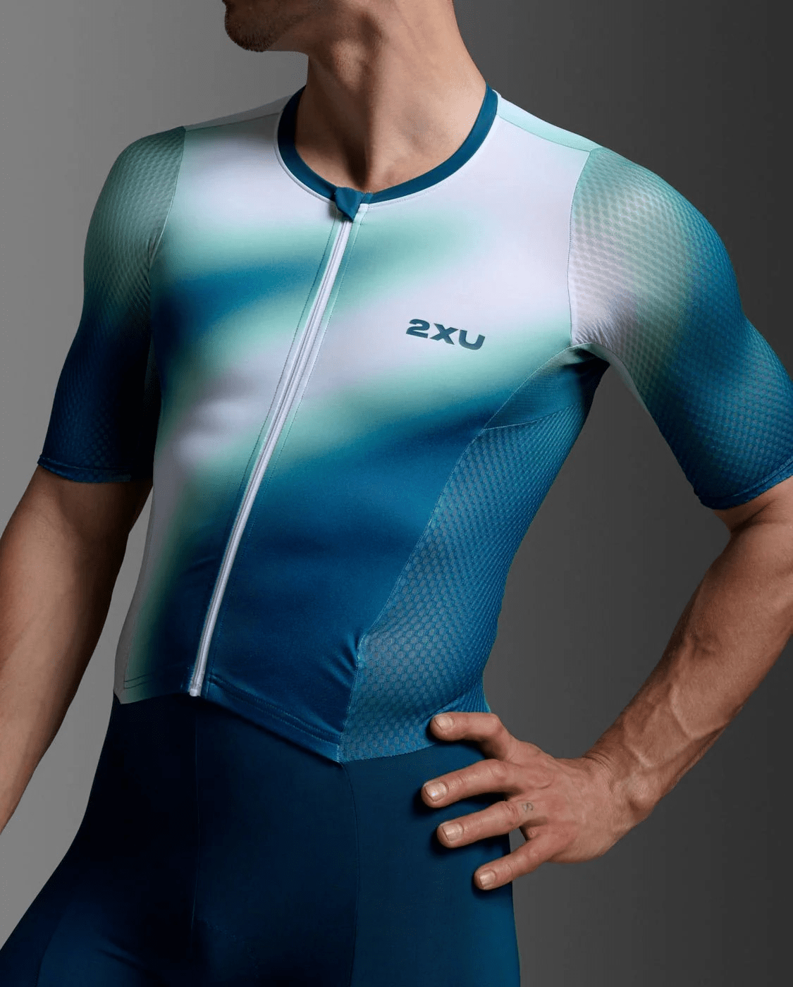 Men's 2XU Aero Hex Sleeved Trisuit - 8 - Xciter Sports Apparel