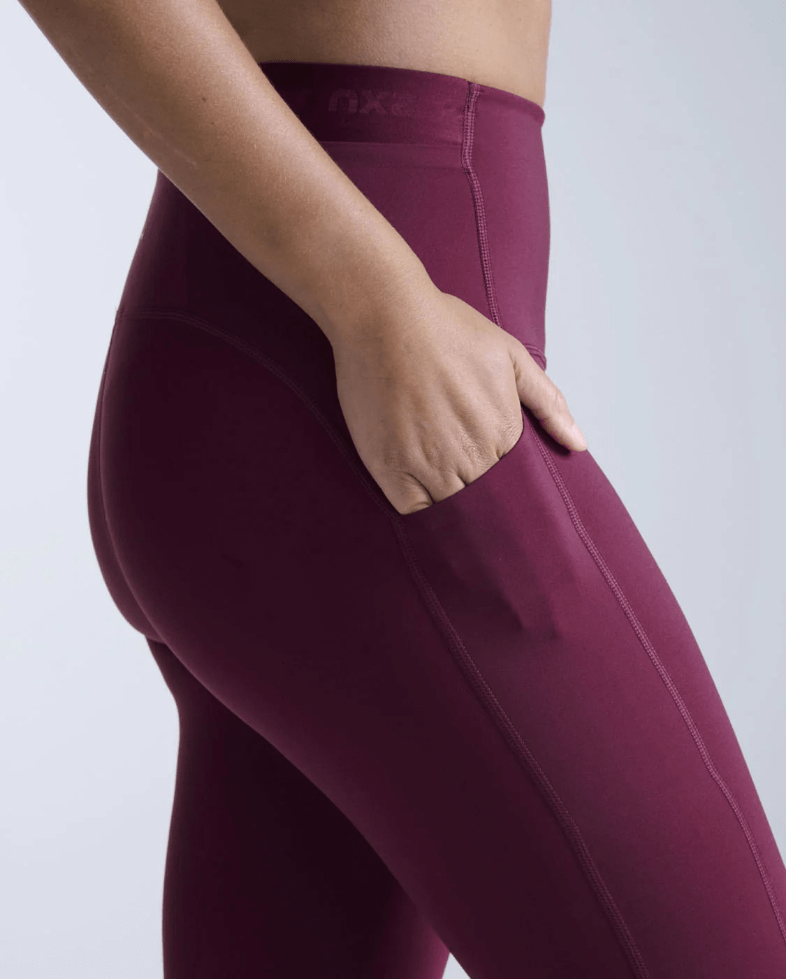 Women's 2XU Form Stash Hi - Rise Compression Tights - 18 - Xciter Sports Apparel