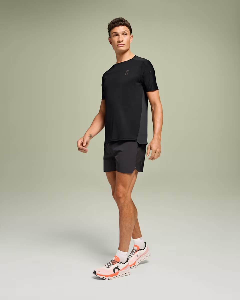 On Men's Performance-T | Black Eclipse