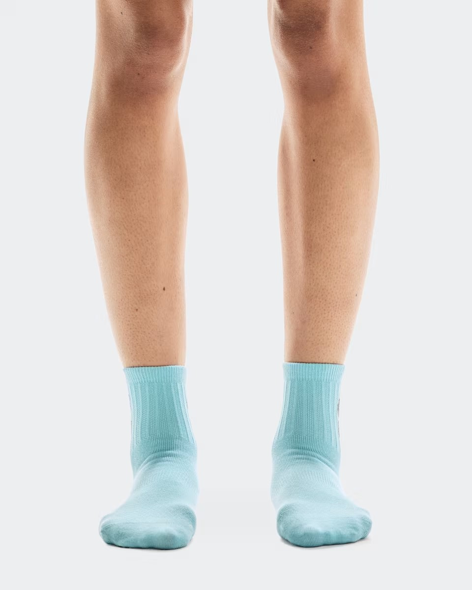 On Logo Socks Mid 3-Pack | Desert Wash