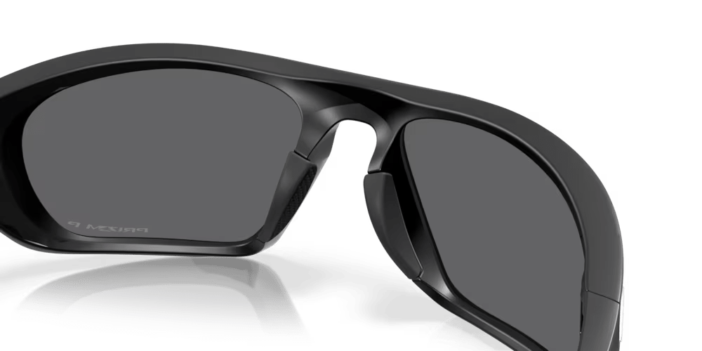 Oakley Lateralis Sunglasses | Matte Black / Prizm Black Polarized - 7 - Xciter Sports Apparel