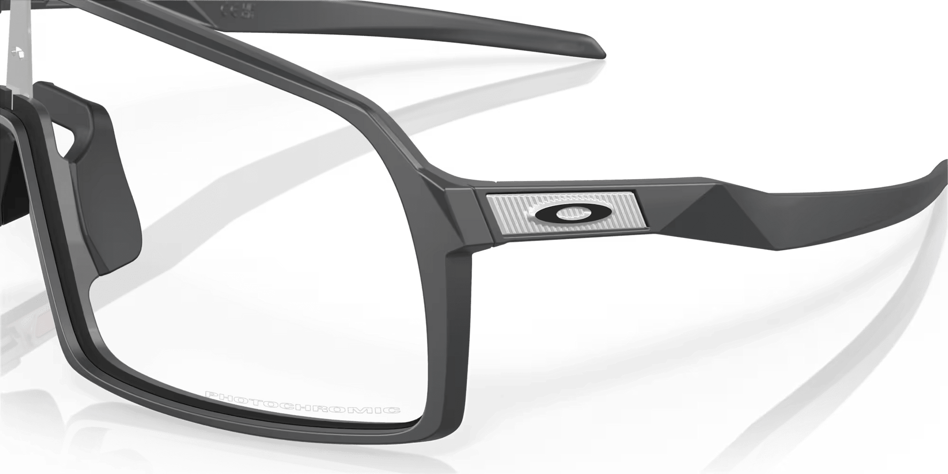 Oakley Sutro | Matte Carbon / Clear to Black Iridium Photochromic - 6 - Xciter Sports Apparel