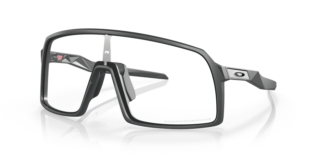 Oakley Sutro | Matte Carbon / Clear to Black Iridium Photochromic - 1 - Xciter Sports Apparel