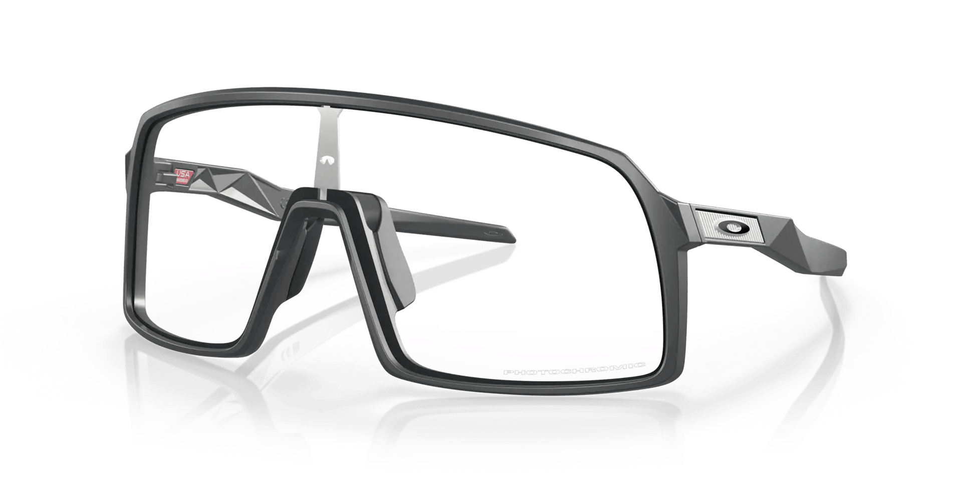 Oakley Sutro | Matte Carbon / Clear to Black Iridium Photochromic - 1 - Xciter Sports Apparel