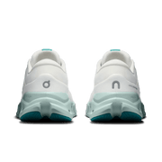 On Cloud X 5 women's cross-training shoe in Ivory | Surf