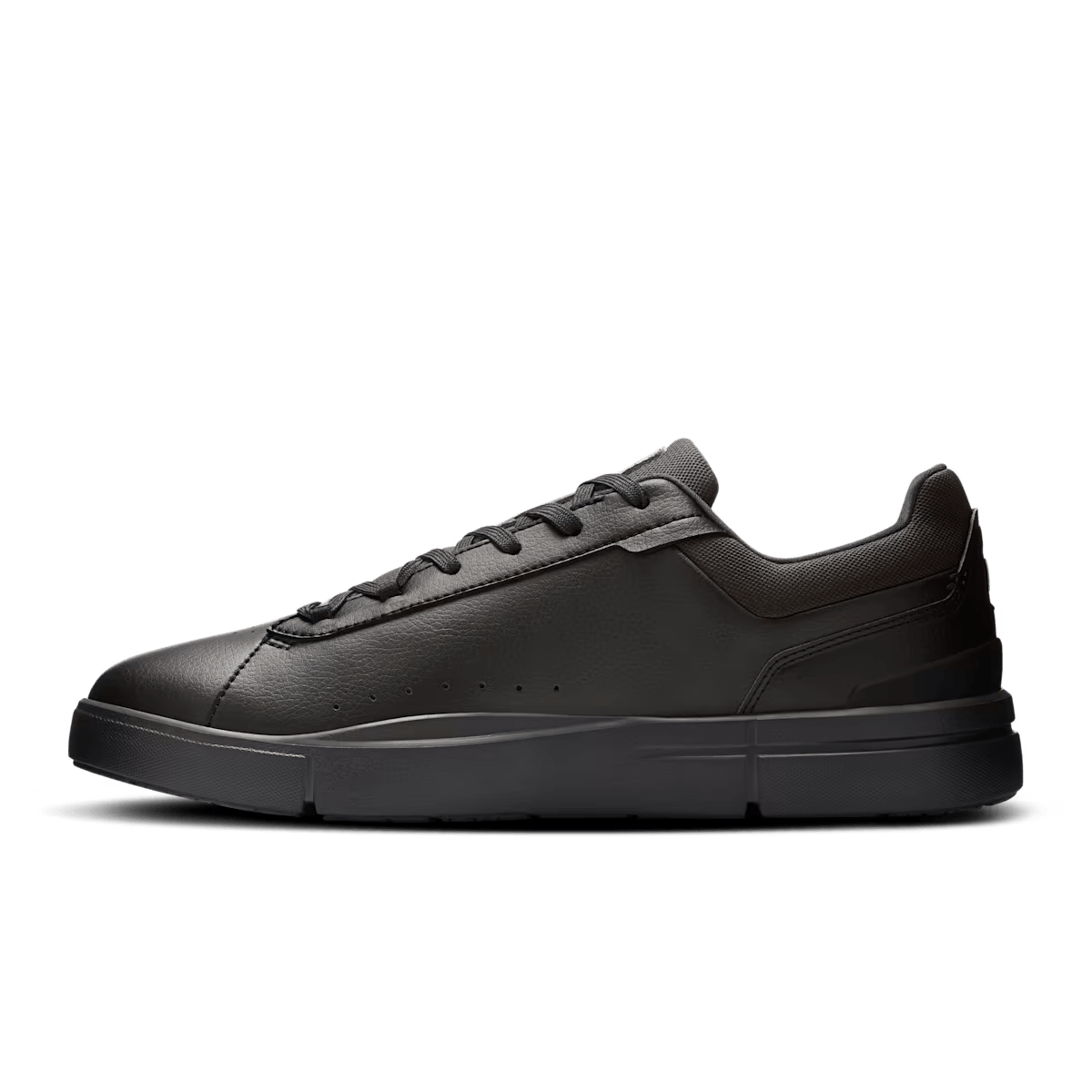 On THE ROGER Advantage men's lifestyle shoe in Black / Black – medial side view
