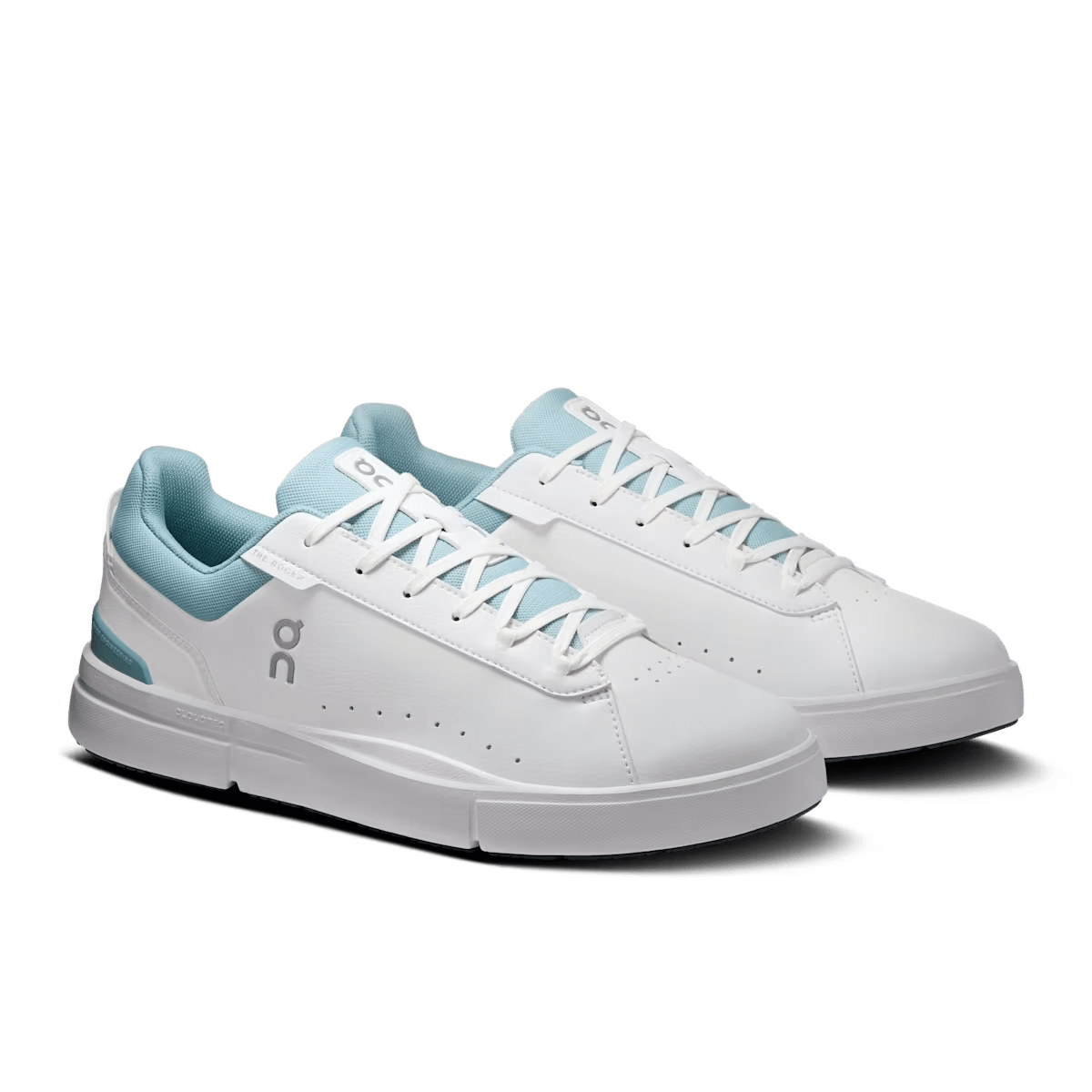 On THE ROGER Advantage men's lifestyle shoe in White / Wash – three-quarter view
