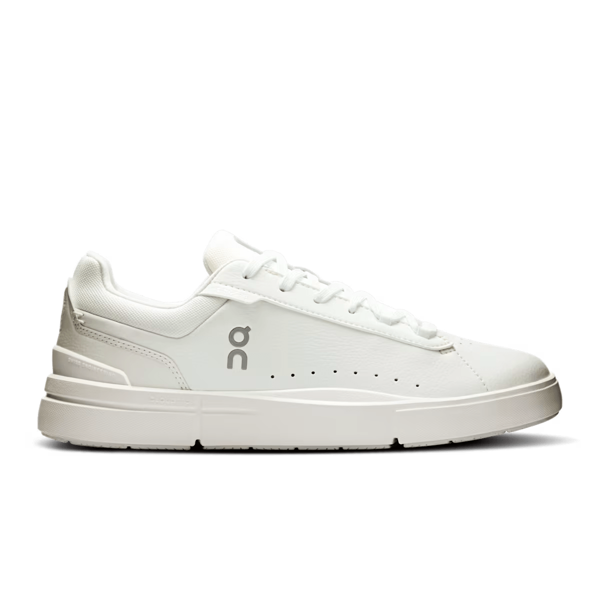 On THE ROGER Advantage women's lifestyle shoe in White / White – lateral side view