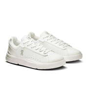 On THE ROGER Advantage women's lifestyle shoe in White / White – three-quarter view