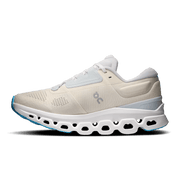 Women's On Cloudstratus 3 Road Running Shoes - 22 - Xciter Sports Apparel
